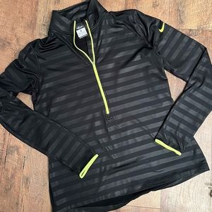 Women's XL NIKE Pullover